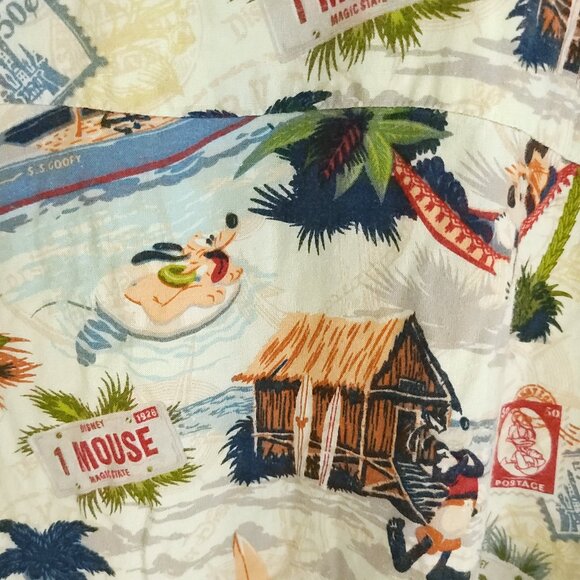 Walt Disney World Hawaiian Shirt Men's XXL Multicolor Mickey Mouse Friends Print - Picture 7 of 9